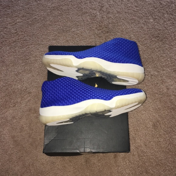Size 15 Jordan hyper royal - Picture 4 of 5